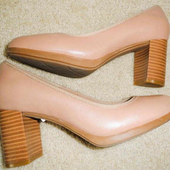 Clark’s High Heel Beige  Shoes - Size 7.5 - Picture 8 of 13